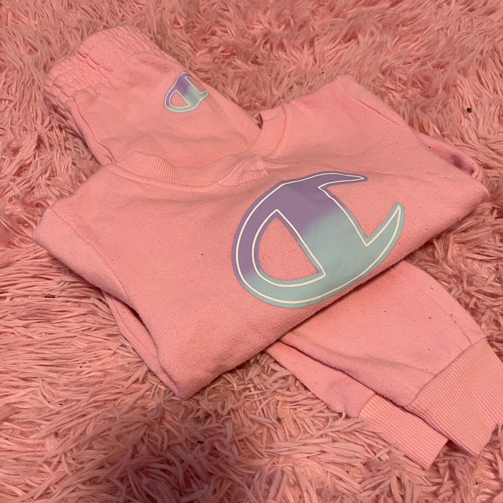 Champion toddler 24 month crew neck & sweats set